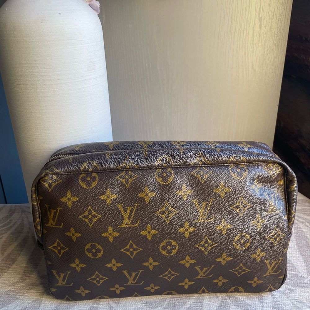 Louis Vuitton Monogram Toiletry Bag in Brown
